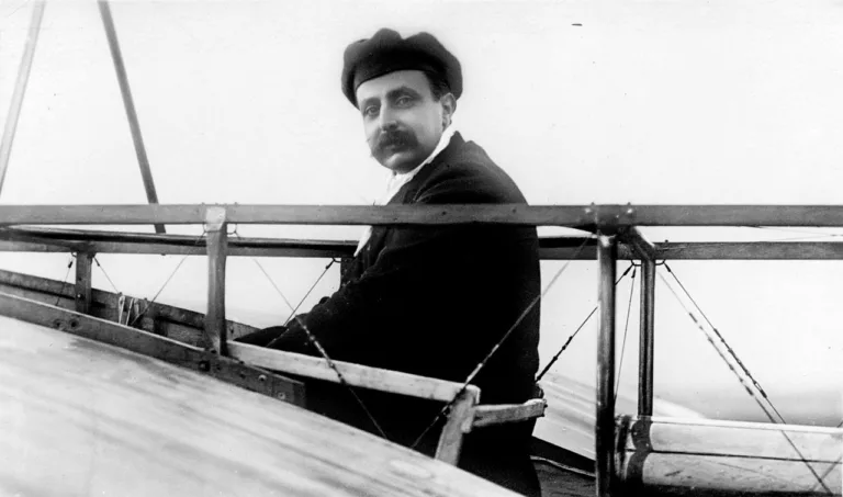 Louis Blériot dans son monoplan