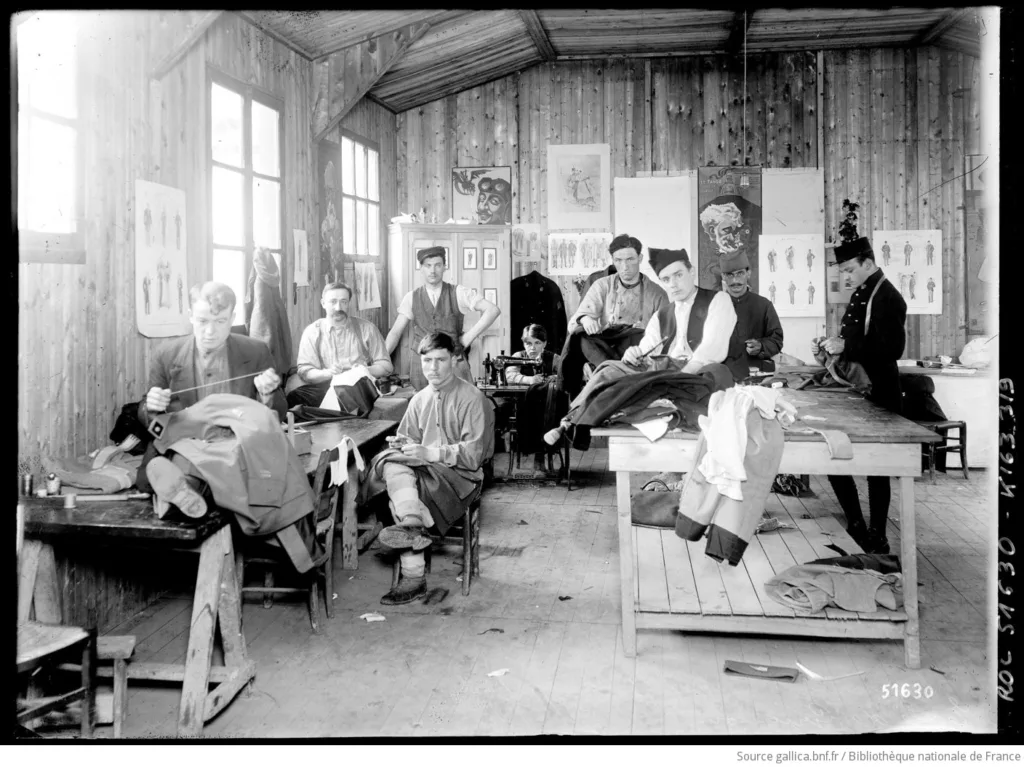 Ecole de rééducation des blessés et mutilés de guerre de Grignon, 1918